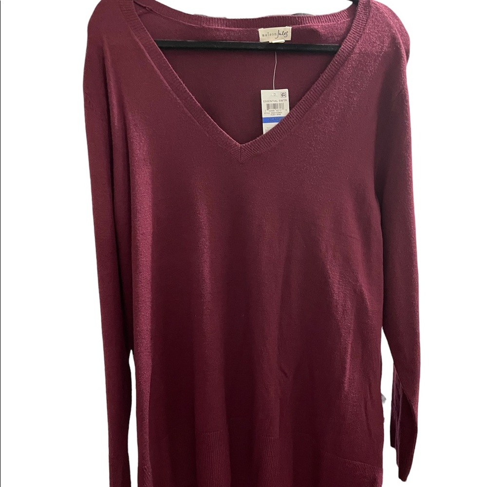 Long sleeve sweater/shirt